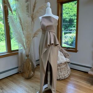 Black Halo Gown
Elegant Tan Strapless Dress